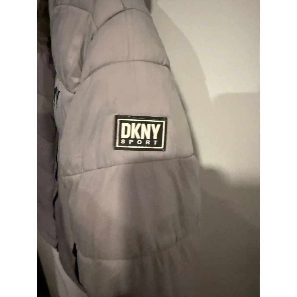 DKNY Sport Kids Grey Puffer Jacket Hooded Sherpa Lined Size M 10 12 - Picture 4 of 7